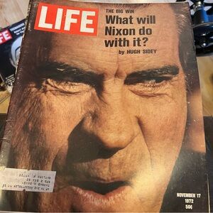 Vintage LIFE Magazine - November 17, 1972